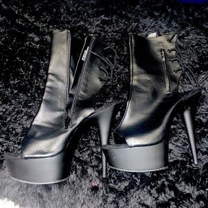 Pleaser peep toe stiletto